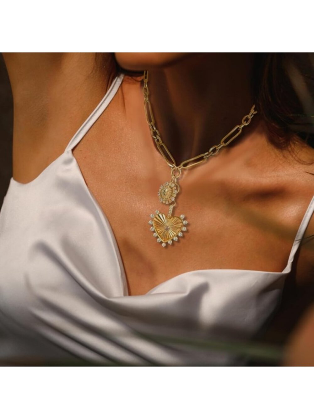 Chunky Gold Heart Necklace for Women, 18K Waterproof Statement Choker Jewelry - Picture 2 of 8